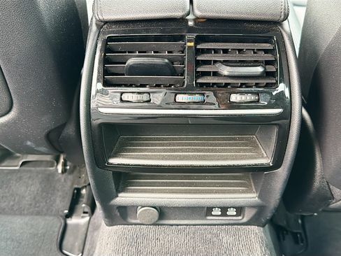 Used 2020 BMW 530i xDrive w/ Convenience Package AWD/4WD image 18