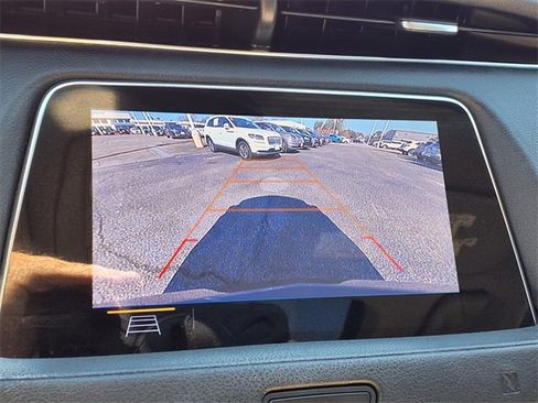 Used 2019 Cadillac XT4 Premium Luxury w/ Cold Weather Package image 19