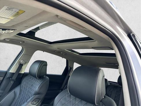 Used 2024 Genesis GV80 3.5T w/ Prestige Package image 11