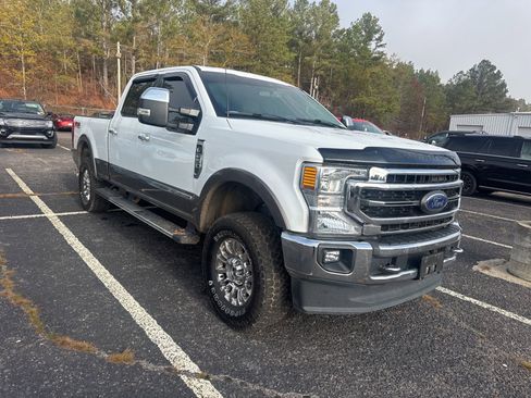 Used 2022 Ford F250 Lariat w/ Chrome Package image 1