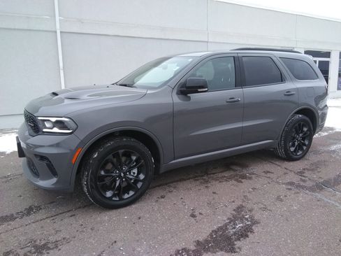 Used 2025 Dodge Durango GT image 2