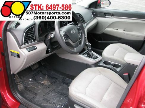Used 2017 Hyundai Elantra SE FWD image 20