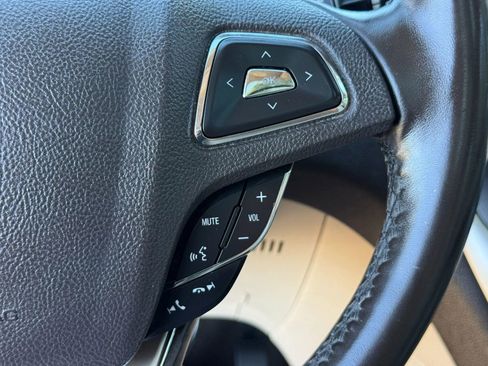 Used 2019 Lincoln MKC Select w/ Select Plus Package FWD image 24