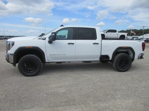 New 2026 GMC Sierra 2500 Pro AWD/4WD image 10