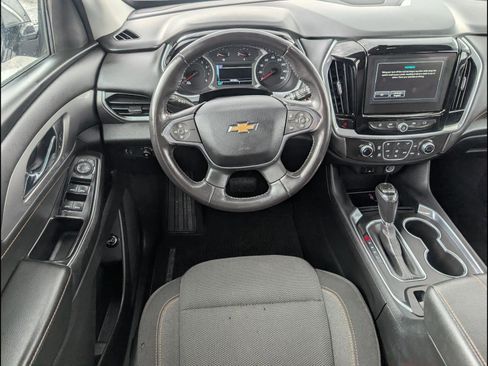 Used 2019 Chevrolet Traverse LT FWD image 10