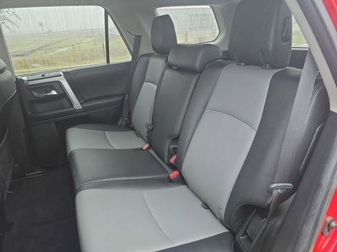 Used 2019 Toyota 4Runner SR5 Premium image 13