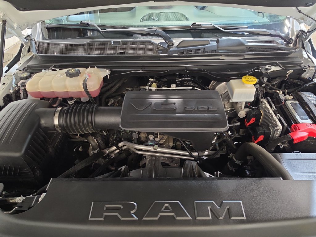 Used 2024 RAM 1500 Big Horn AWD/4WD image 17
