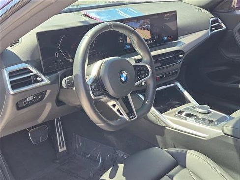 Used 2025 BMW 230i Coupe w/ M Sport Package RWD image 10