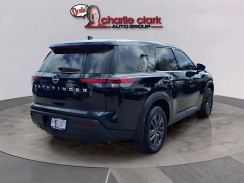 Used 2023 Nissan Pathfinder S image 5