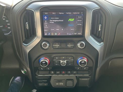 Used 2022 GMC Sierra 3500 SLT image 20