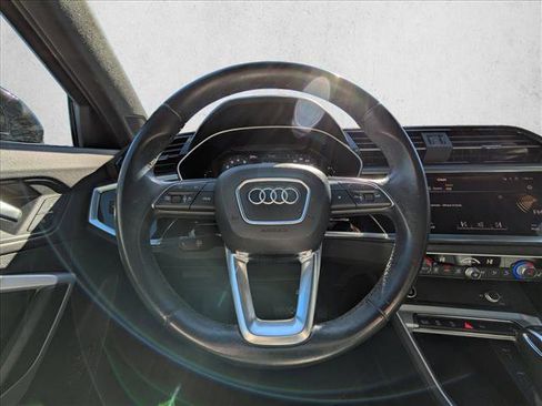 Used 2023 Audi Q3 2.0T Premium image 10