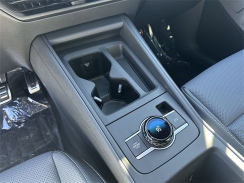 New 2026 Volkswagen Tiguan SE R-Line image 16