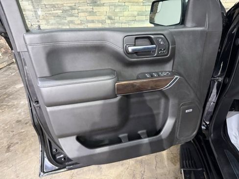 Used 2020 GMC Sierra 1500 SLT w/ SLT Premium Package image 11