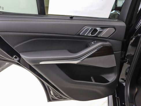 New 2026 BMW X5 xDrive40i w/ M Sport Package image 20