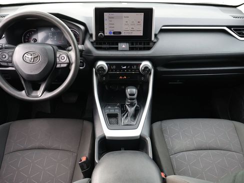Used 2024 Toyota RAV4 XLE image 2