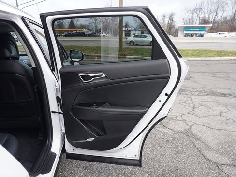 Used 2023 Kia Sportage EX image 26