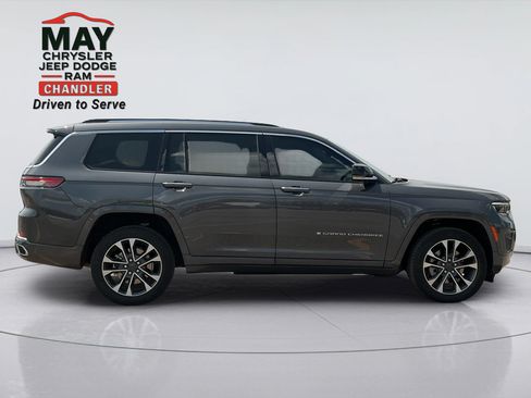 Certified 2021 Jeep Grand Cherokee L Overland w/ Luxury Tech Group IV AWD/4WD image 8