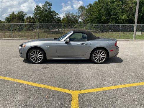 Used 2017 FIAT 124 Spider Lusso image 7