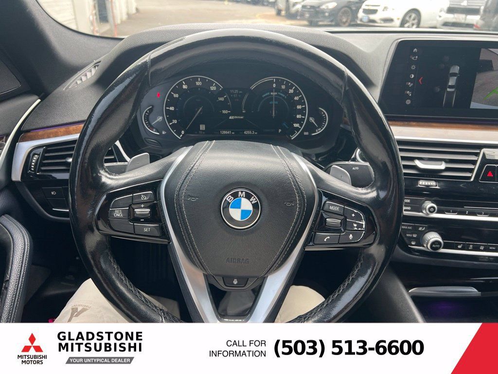 Used 2018 BMW 530e xDrive AWD/4WD image 13