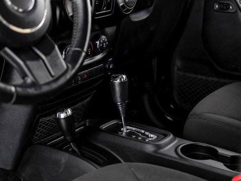 Used 2017 Jeep Wrangler Unlimited Sport w/ Quick Order Package 24S image 19