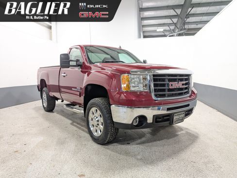 Used 2007 GMC Sierra 2500 SLE w/ Z71 Off-Road Package AWD/4WD image 1