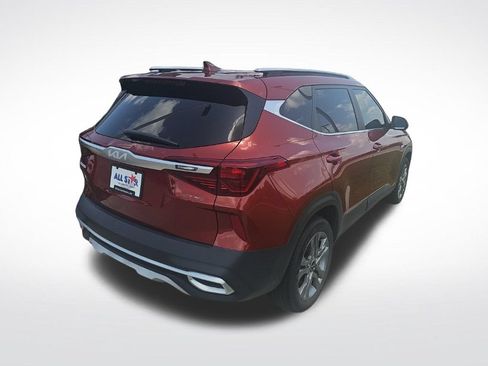 Used 2023 Kia Seltos S w/ Navigation Package AWD/4WD image 9
