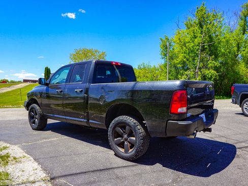 Used 2016 RAM 1500 Express w/ Black Ram 1500 Express Group AWD/4WD image 5