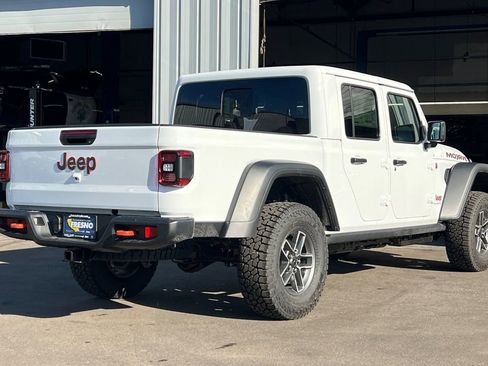 New 2026 Jeep Gladiator Mojave image 4