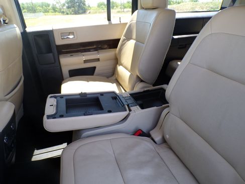Used 2016 Ford Flex Limited w/ Equipment Group 301A AWD/4WD image 15