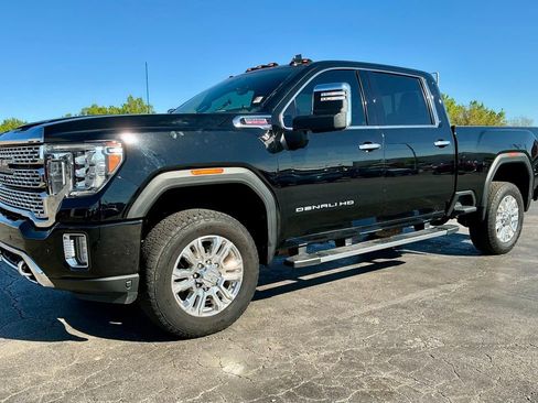 Used 2022 GMC Sierra 3500 Denali w/ Denali Ultimate Package AWD/4WD image 7
