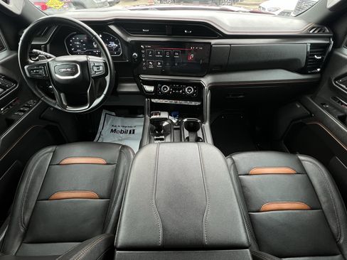 Used 2023 GMC Sierra 1500 AT4 w/ AT4 Premium Package image 9