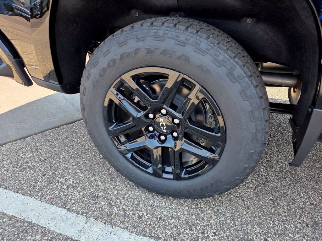 New 2026 Chevrolet Silverado 1500 RST AWD/4WD image 9