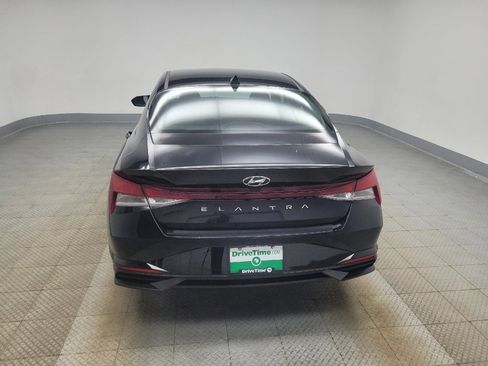 Used 2022 Hyundai Elantra SEL image 6