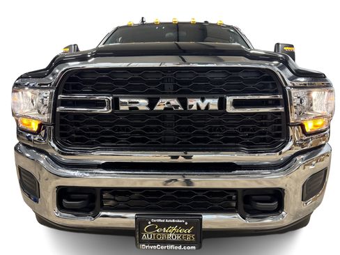 Used 2024 RAM 2500 Tradesman w/ Chrome Appearance Group image 11