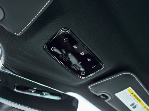 Used 2023 Ferrari SF90 Stradale image 80