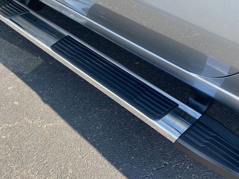 Used 2024 Chevrolet Silverado 2500 LT image 17