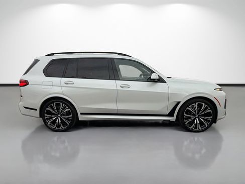 New 2027 BMW X7 xDrive40i w/ Executive Package AWD/4WD image 2