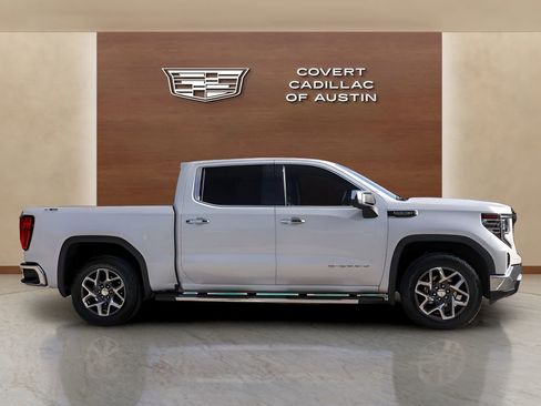 Used 2024 GMC Sierra 1500 SLT w/ X31 Off-Road Package AWD/4WD image 5