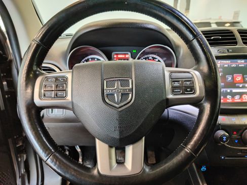 Used 2020 Dodge Journey Crossroad w/ Popular Equipment Group image 15