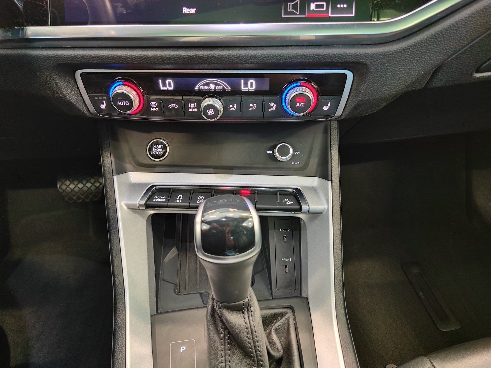 Used 2024 Audi Q3 2.0T Premium AWD/4WD image 28