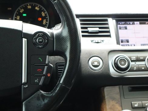 Used 2013 Land Rover Range Rover Sport HSE AWD/4WD image 16