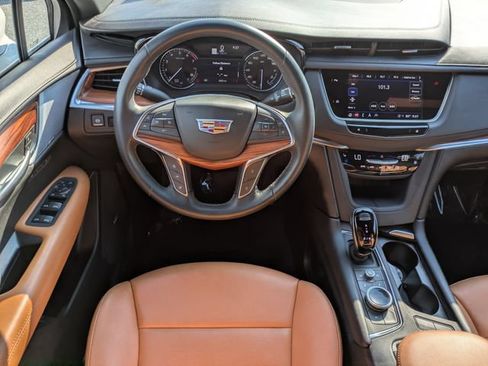 Used 2025 Cadillac XT5 Premium Luxury w/ LPO, Floor Liner Package FWD image 16
