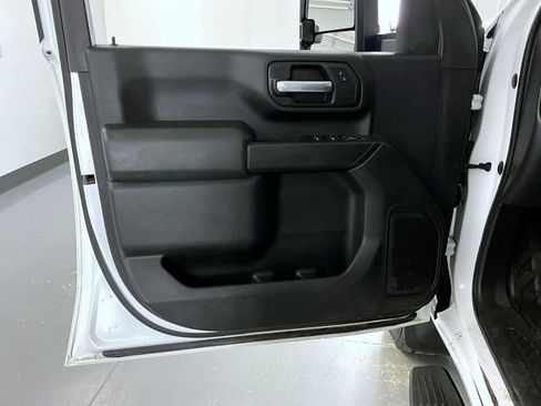 Used 2020 Chevrolet Silverado 2500 W/T w/ WT Convenience Package image 9