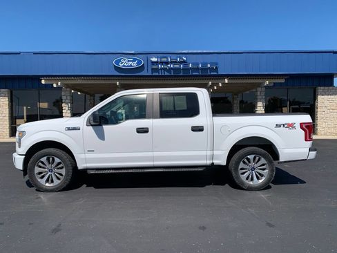 Used 2017 Ford F150 XL w/ Equipment Group 101A Mid AWD/4WD image 7