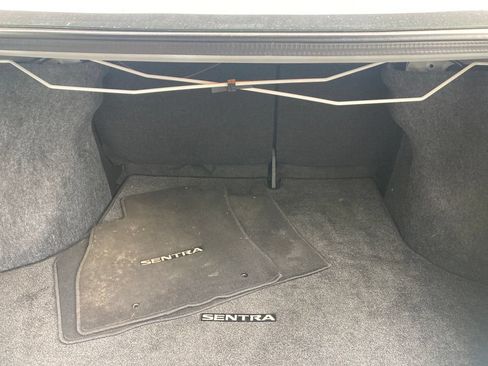 Used 2019 Nissan Sentra SV FWD image 30