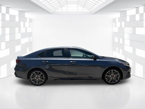 Used 2022 Kia Forte GT w/ GT Technology Package FWD image 8