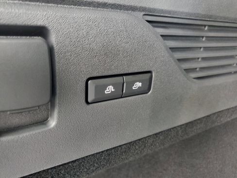 New 2026 Lincoln Nautilus Premier w/ Equipment Group 102A image 33