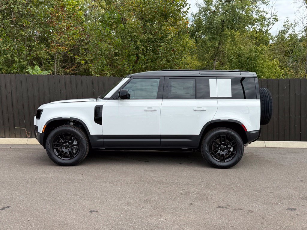 New 2026 Land Rover Defender 110 S AWD/4WD image 2
