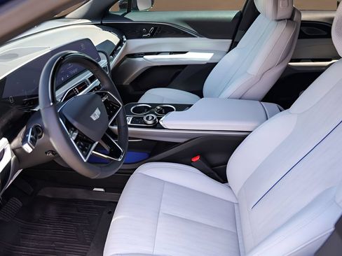 Used 2024 Cadillac Lyriq Luxury w/ LPO, Floor Liner Package AWD/4WD image 8