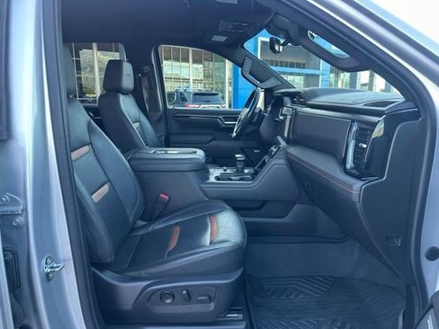 Used 2022 GMC Sierra 1500 AT4 w/ AT4 Premium Package AWD/4WD image 18